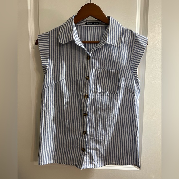 SHEIN Tops - Striped Sleeveless Button-Up Shirt